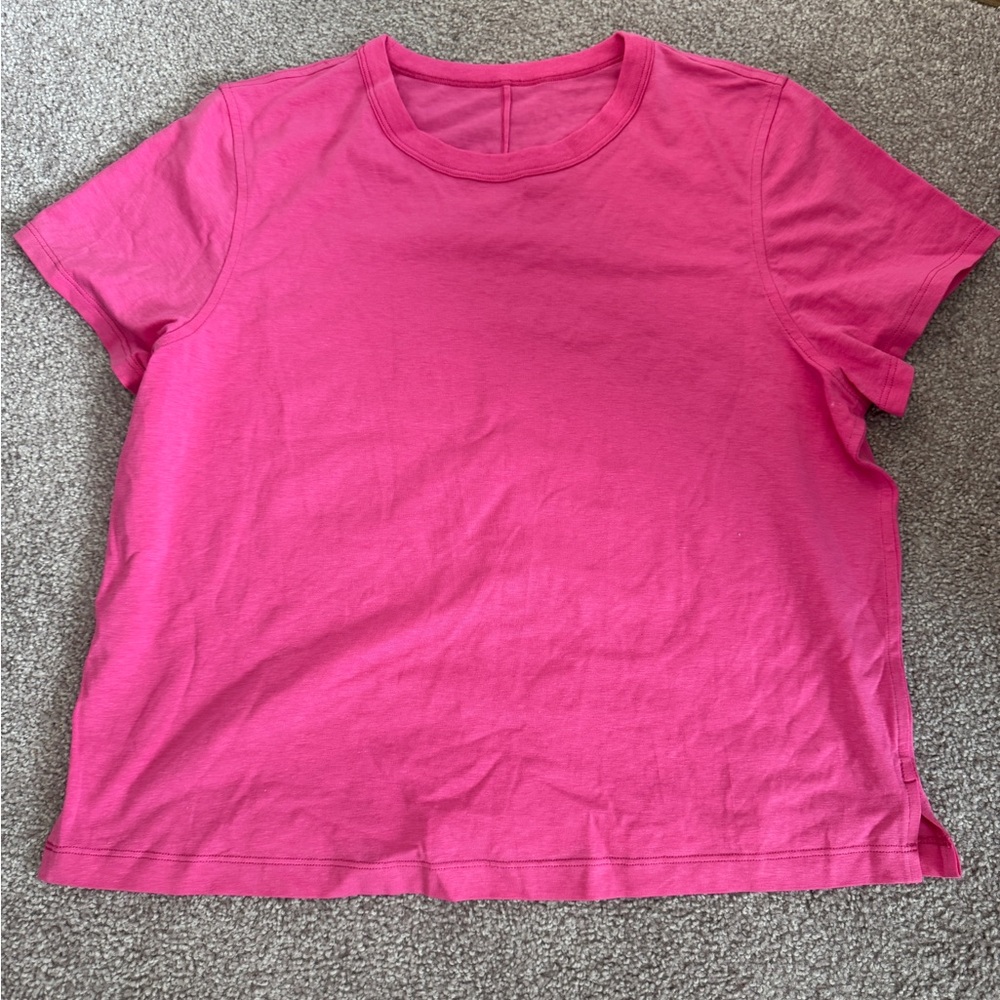Lululemon Cropped Tee